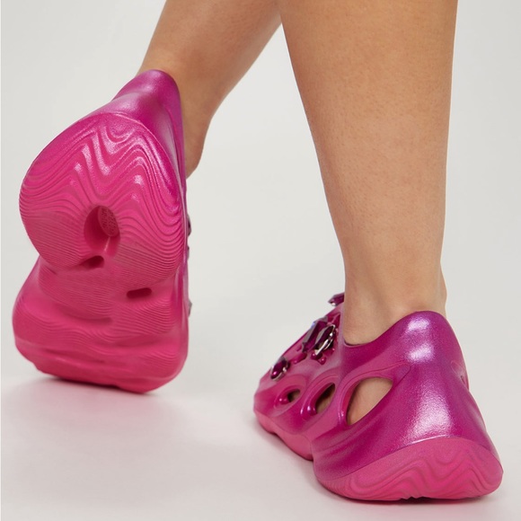 Pink Bejeweled Slides - Picture 4 of 4